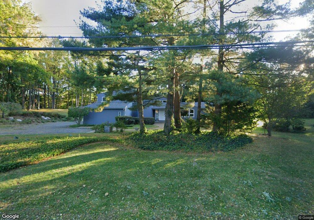 6 Ferncote Ln, Glen Head, NY 11545 - photo 1
