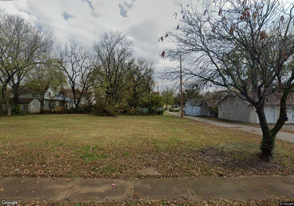 615 N 16th St, Parsons, KS 67357 - photo 1