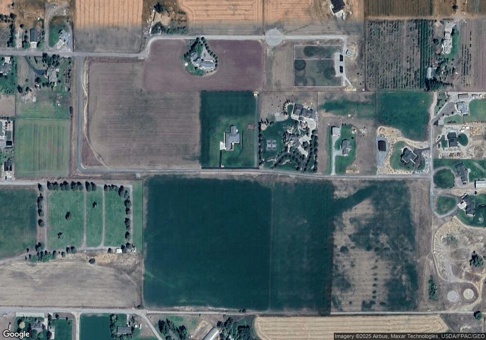 445 E 8900 S, Paradise, UT 84328 - photo 1