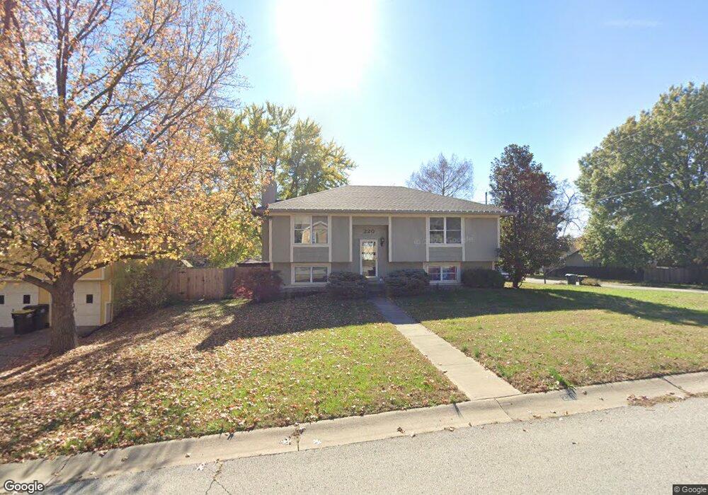 220 E Connie St, Lansing, KS 66043 - photo 1
