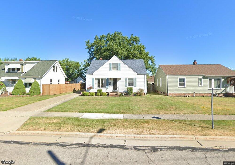 28875 Hazel Ave, Wickliffe, OH 44092 - photo 1