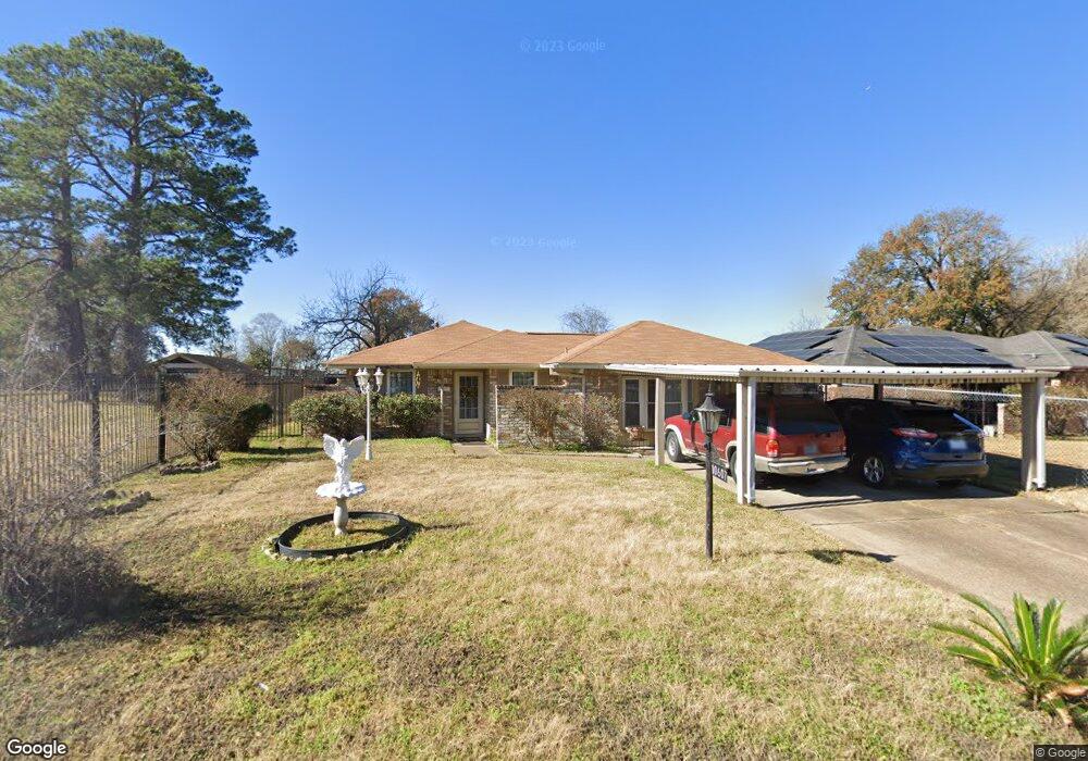 10607 Caxton St, Houston, TX 77016 - photo 1