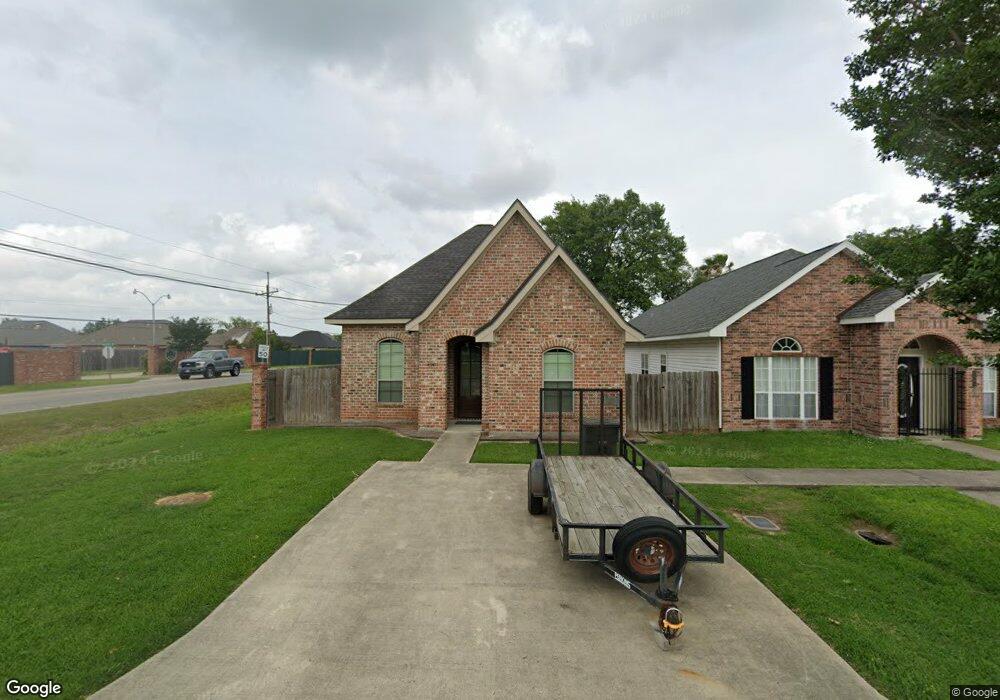 4901 Country Club Ct, Lake Charles, LA 70605 - photo 1