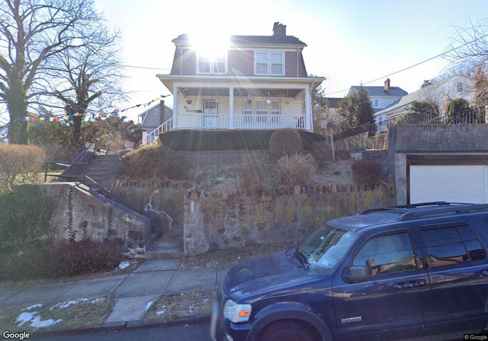 98 Greenvale Ave, Yonkers, NY 10703 - photo 1