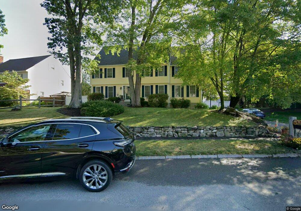 28 Parrish Hill Dr, Nashua, NH 03063 - photo 1