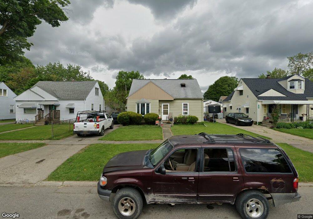 1502 Mulberry Ln, Flint, MI 48507 - photo 1