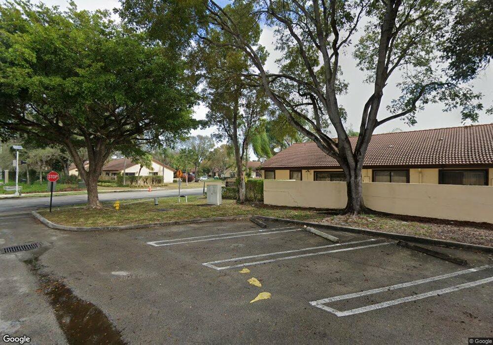 7262 Papaya Way unit 82, Tamarac, FL 33321 - photo 1