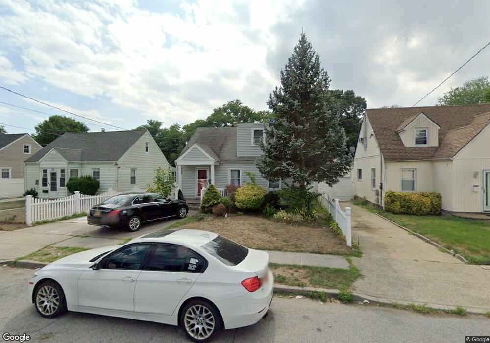 24 Parkside Rd, West Hempstead, NY 11552 - photo 1