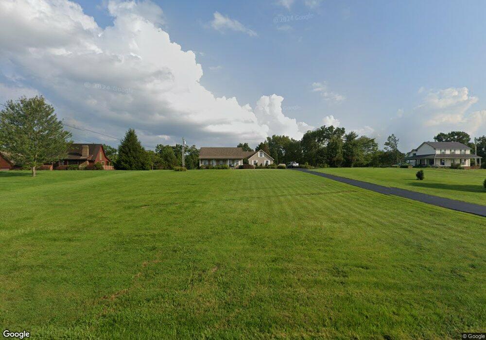 343 Lakeland Dr, Harrodsburg, KY 40330 - photo 1