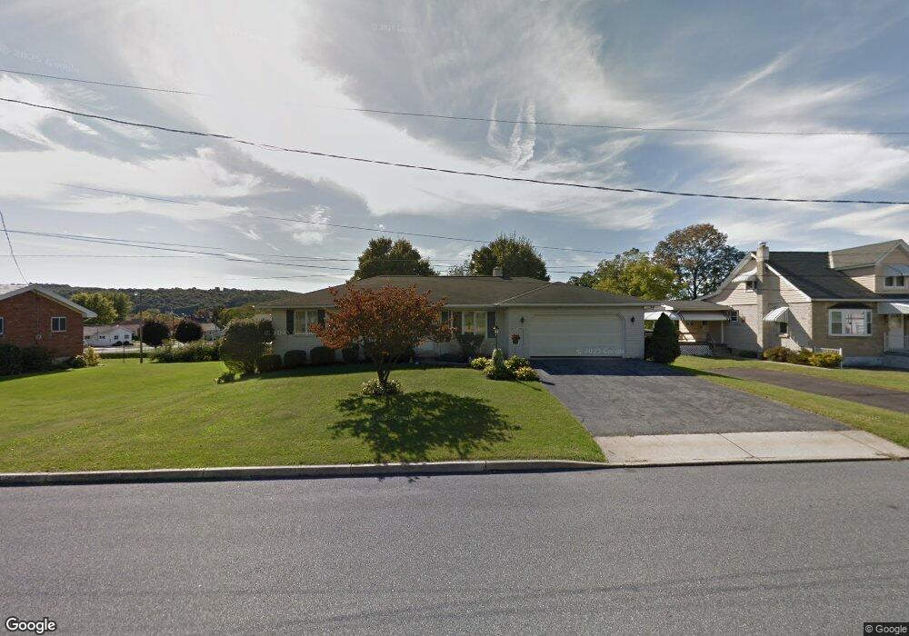 224 S Lincoln Ave, Walnutport, PA 18088 - photo 1