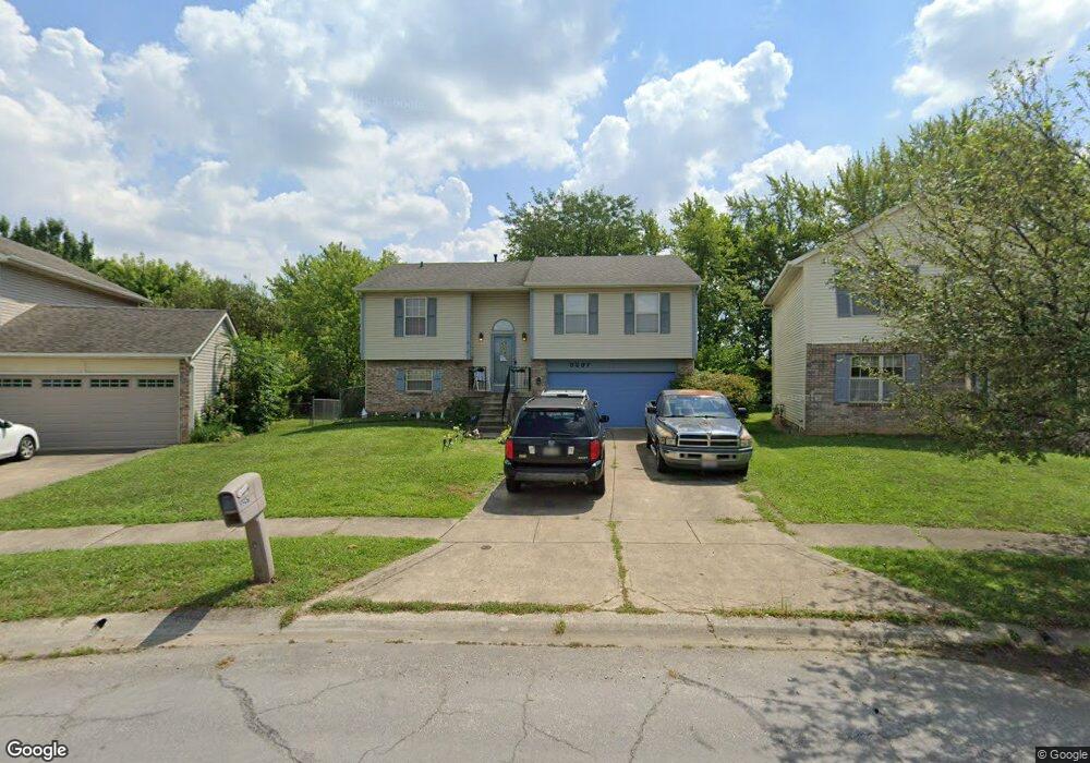 3297 Bluhm Ct, Columbus, OH 43223 - photo 1