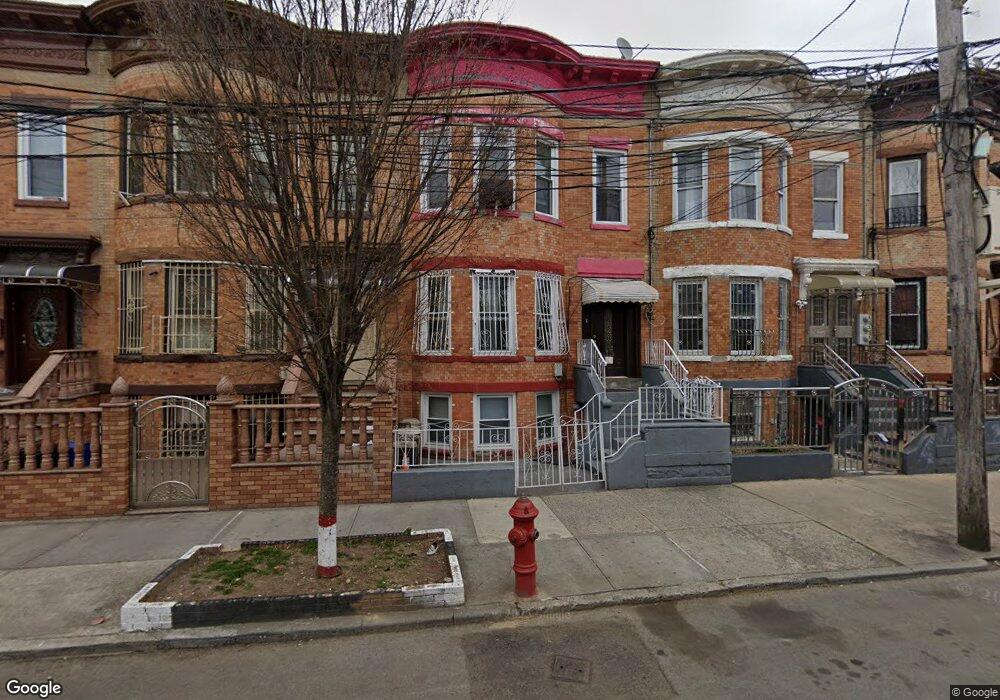 181 Hemlock St, Brooklyn, NY 11208 - photo 1