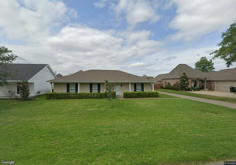 2616 Lorraine Ln, Lake Charles, LA 70605 - photo 1