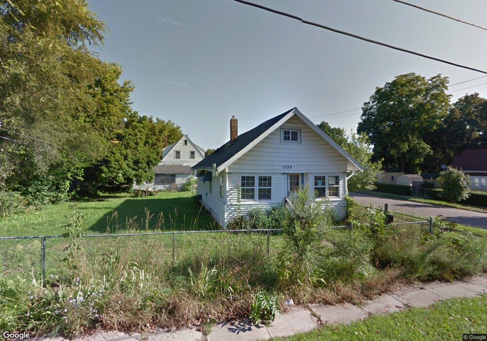 1028 Queen St, Lansing, MI 48915 - photo 1