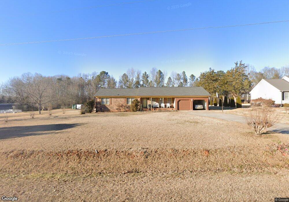 738 Pinehaven Cir, Clover, SC 29710 - photo 1
