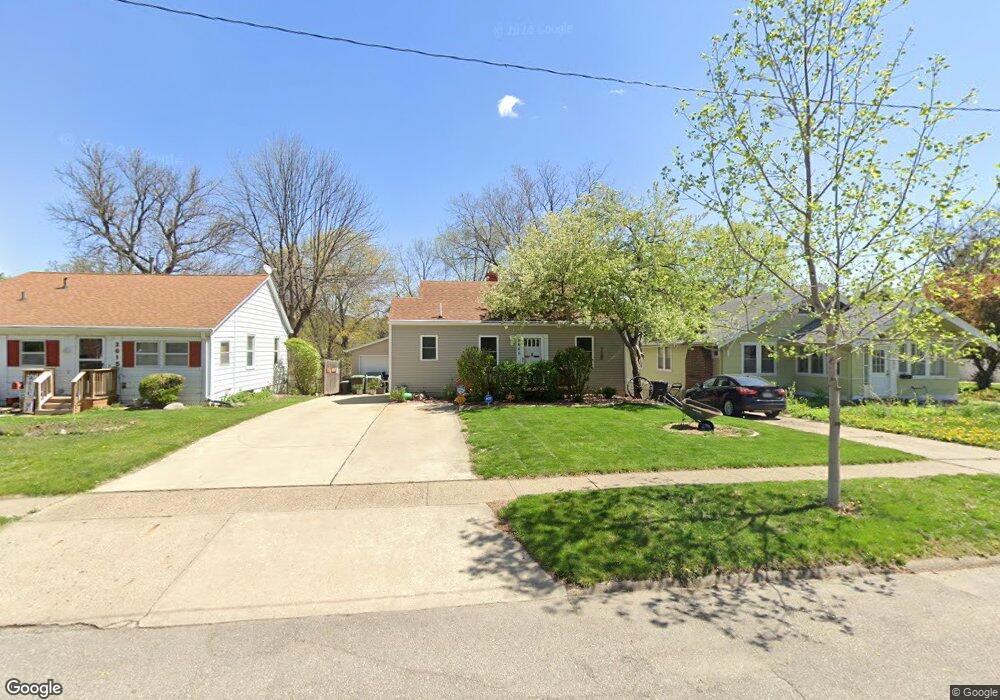 2611 40th Place, Des Moines, IA 50310 - photo 1