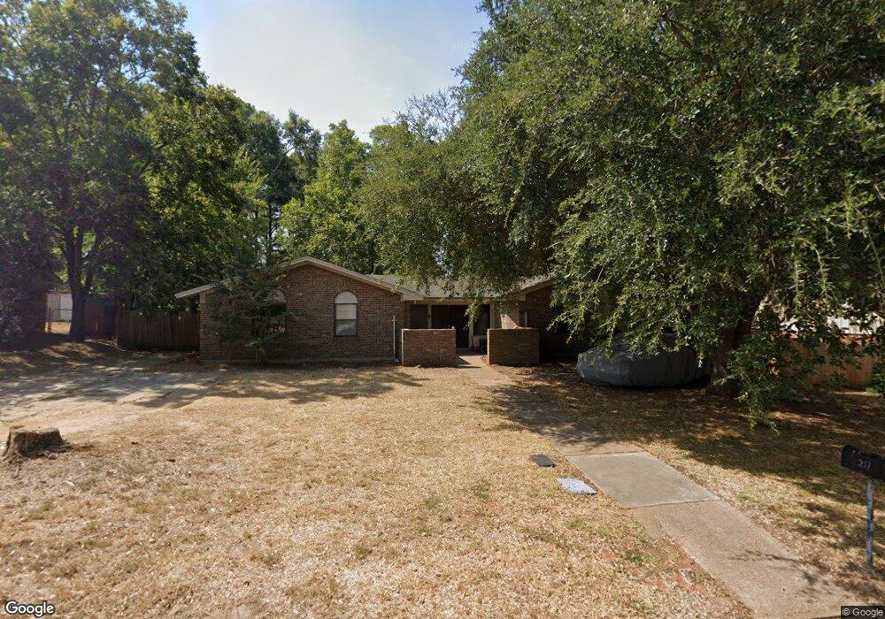 217 Northgate St, Nacogdoches, TX 75965 - photo 1