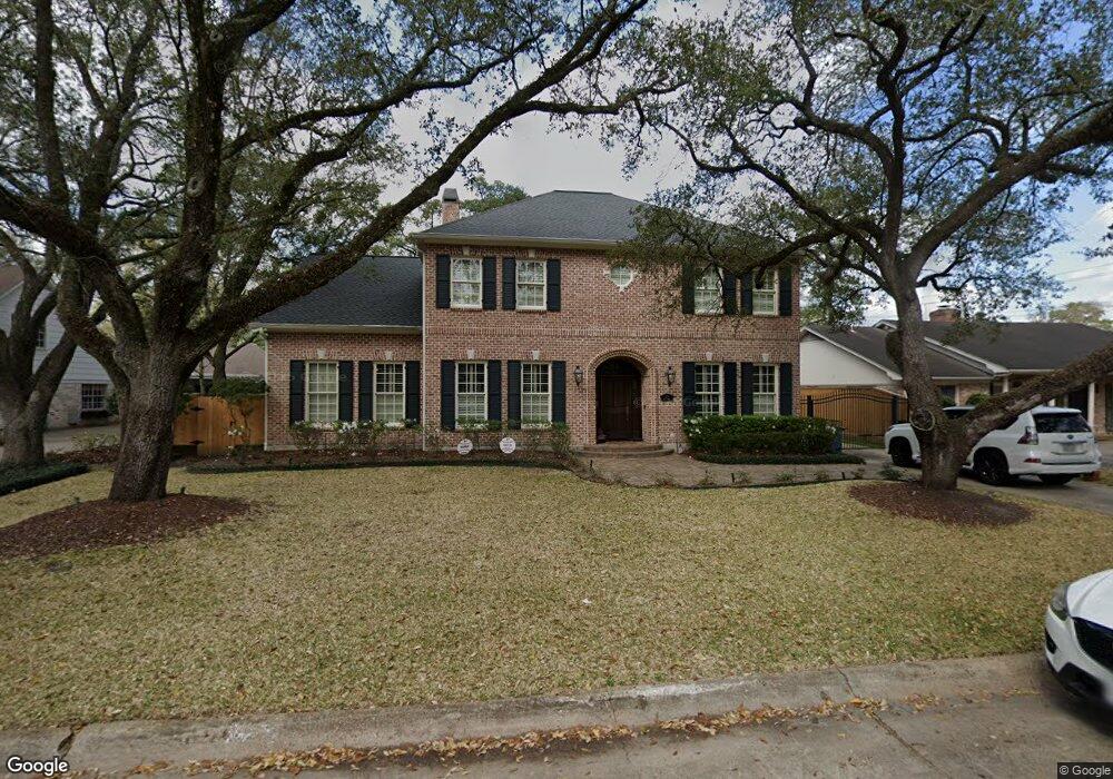 271 Stoney Creek Dr, Houston, TX 77024 - photo 1