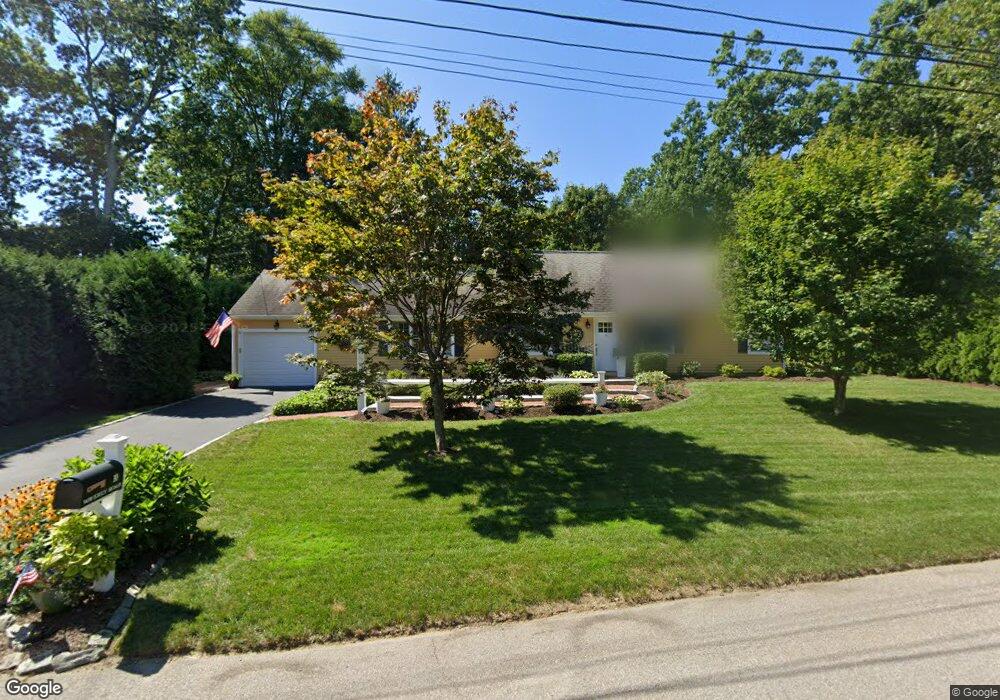 10 Waverly Rd, Barrington, RI 02806 - photo 1