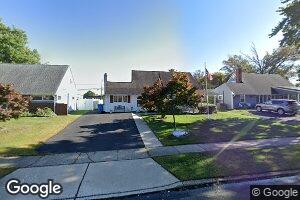 102 Plumtree Rd, Levittown, PA 19056