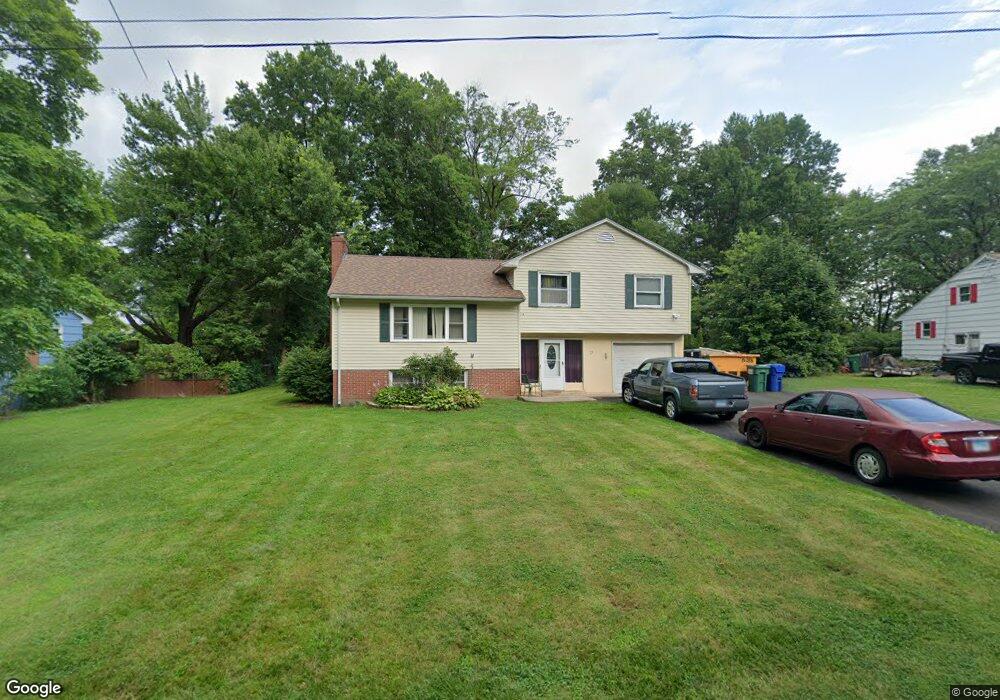 13 Banbury Ln, Bloomfield, CT 06002 - photo 1