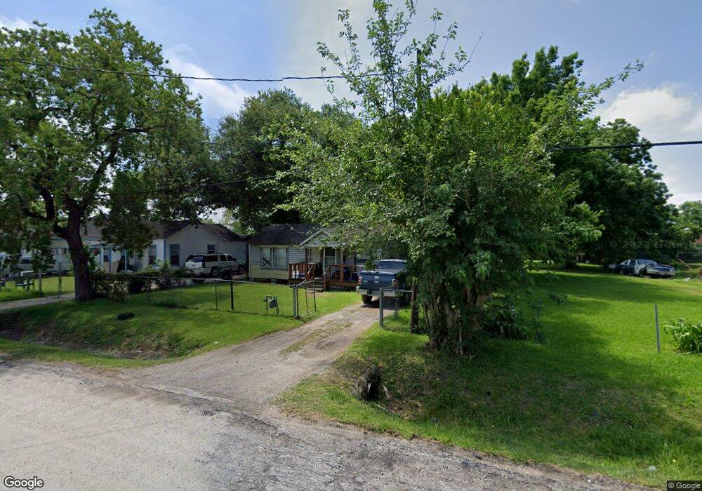 4110 King St, Houston, TX 77026 - photo 1