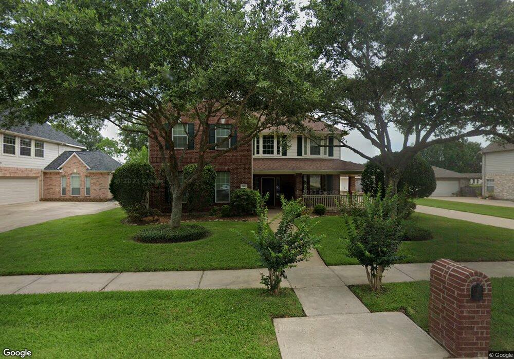 2872 Match Point Ln, Friendswood, TX 77546 - photo 1