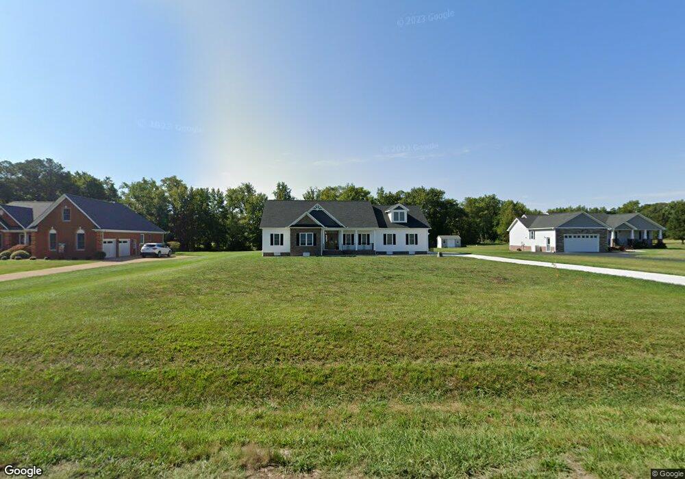 132 Rosemary Ct, Tappahannock, VA 22560 - photo 1