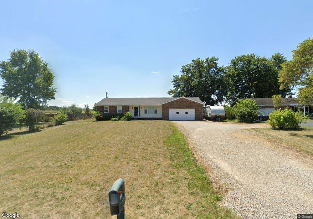 8315 Tarlton Rd, Circleville, OH 43113 - photo 1