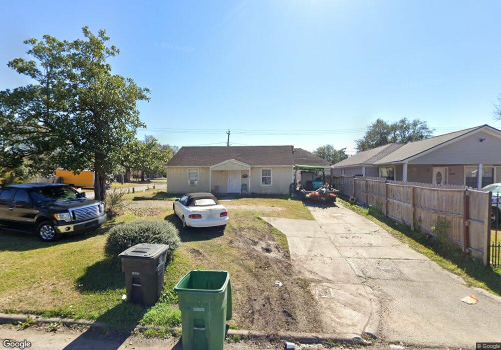 7678 Greenstone St, Houston, TX 77087 - photo 1