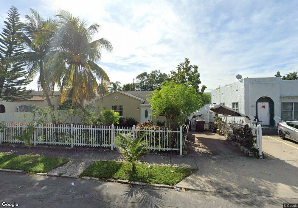 614 32nd St, West Palm Beach, FL 33407 - photo 1