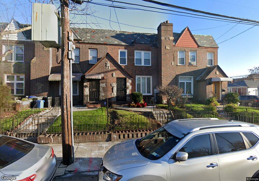 17604 Sunbury Rd, Jamaica, NY 11434 - photo 1