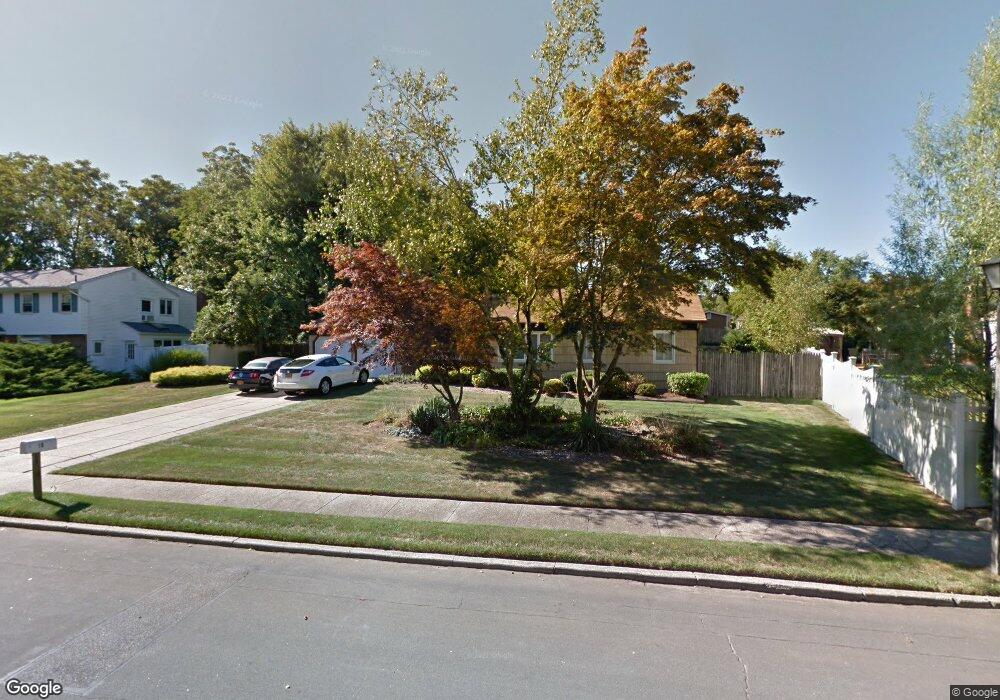 19 Sturbridge Dr, Dix Hills, NY 11746 - photo 1