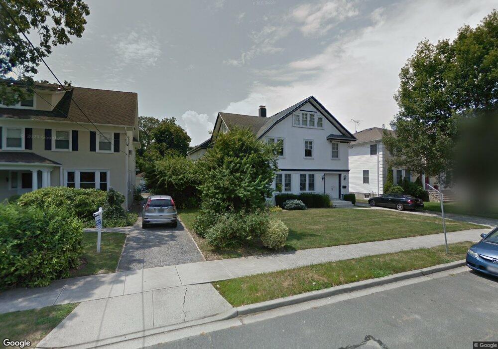 121 Wyckoff Place, Woodmere, NY 11598 - photo 1