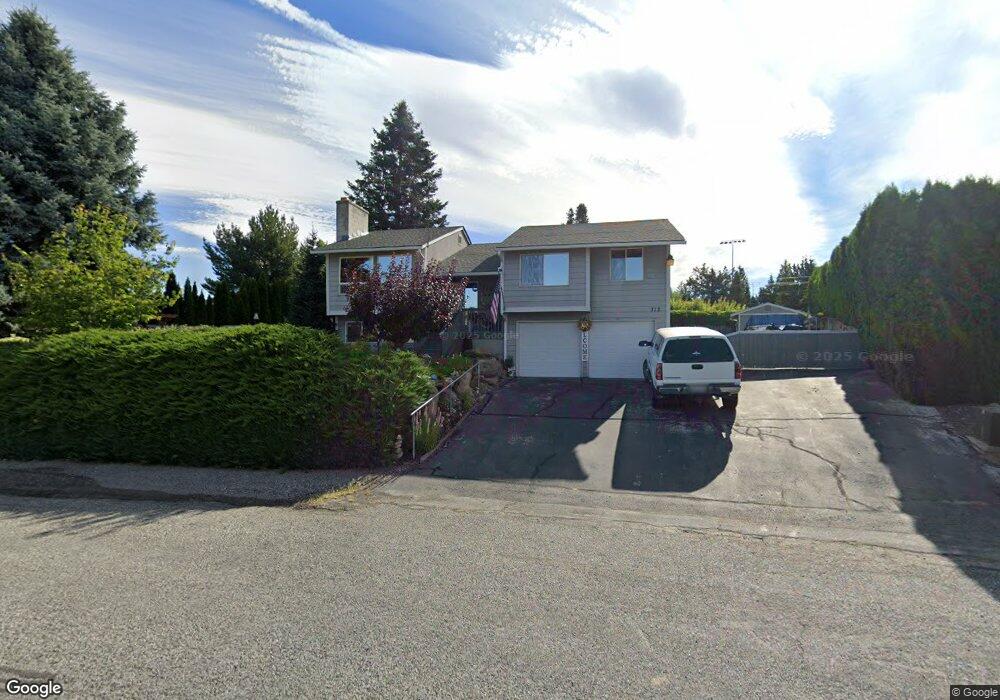 712 Degage St, East Wenatchee, WA 98802 - photo 1