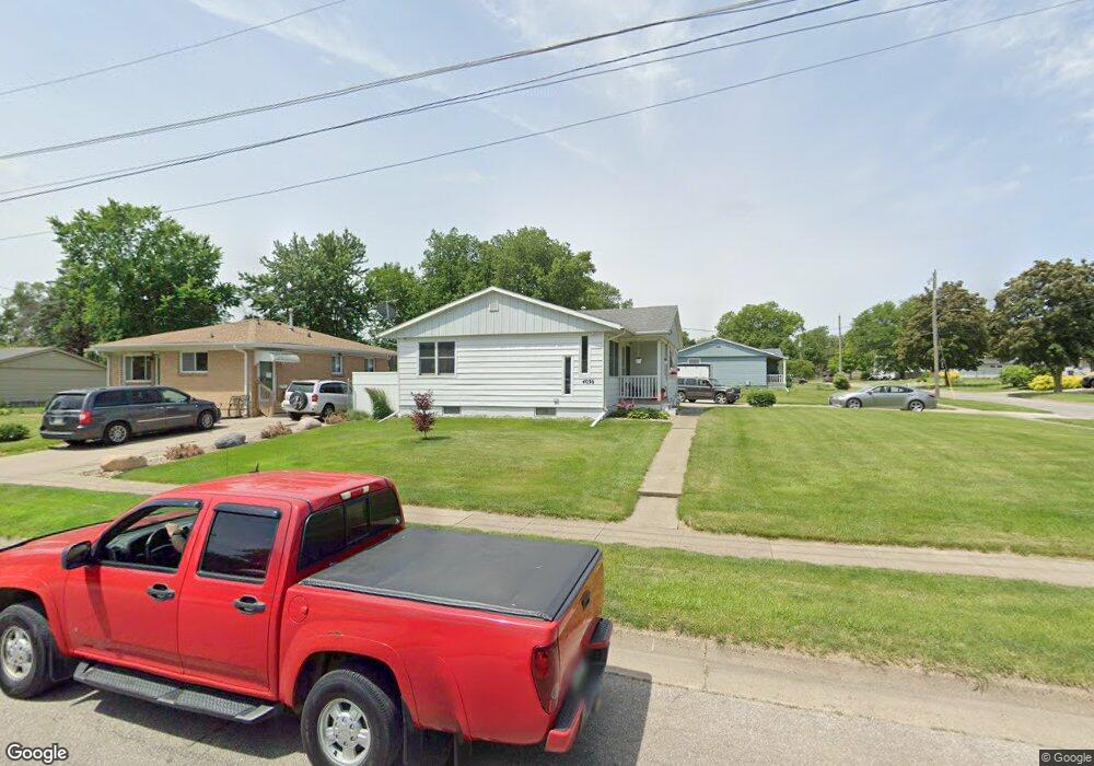 4036 E 10th St, Des Moines, IA 50313 - photo 1