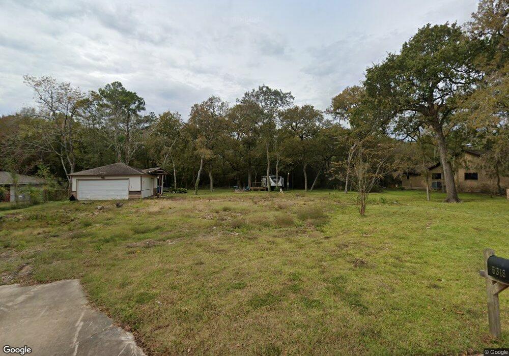 5318 Kingsmill Rd, Friendswood, TX 77546 - photo 1