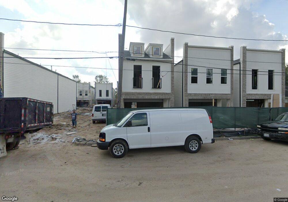 805 Fisher St unit F, Houston, TX 77018 - photo 1