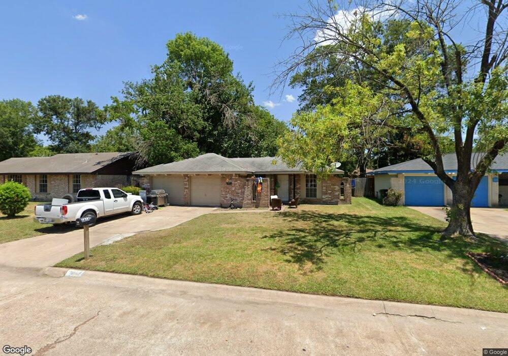 1614 Rainy River Dr, Houston, TX 77088 - photo 1