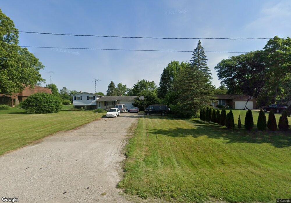 2067 N Oak Rd, Davison, MI 48423 - photo 1