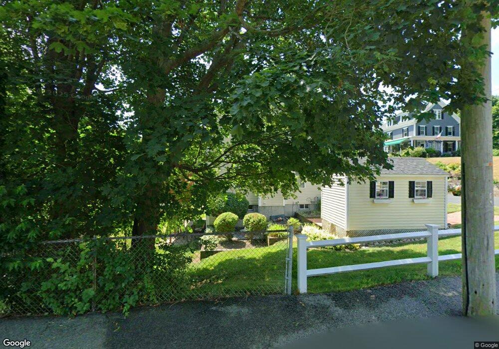 10 Hall St unit 2, Plymouth, MA 02360 - photo 1