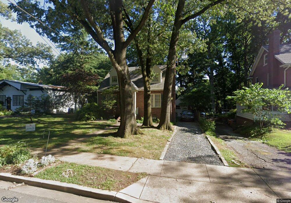 6802 Pineway, University Park, MD 20782 - photo 1