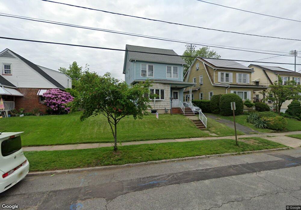 752 Lindegar St, Linden, NJ 07036 - photo 1