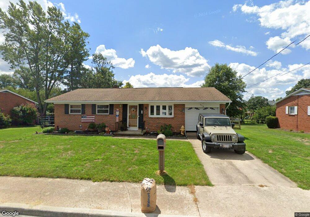 318 Taney Dr, Taneytown, MD 21787 - photo 1