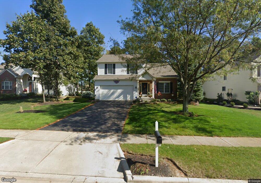 8157 Coldharbor Blvd, Lewis Center, OH 43035 - photo 1