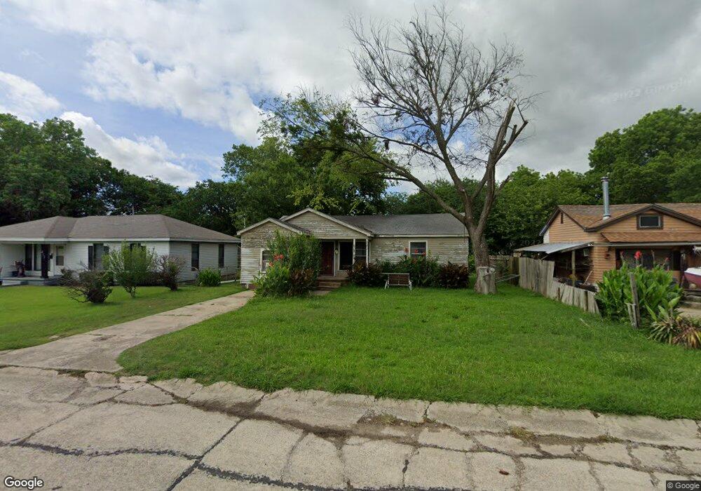 409 Elm St, Ardmore, OK 73401 - photo 1