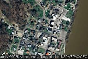 194 Walnut St, Middleport, OH 45760