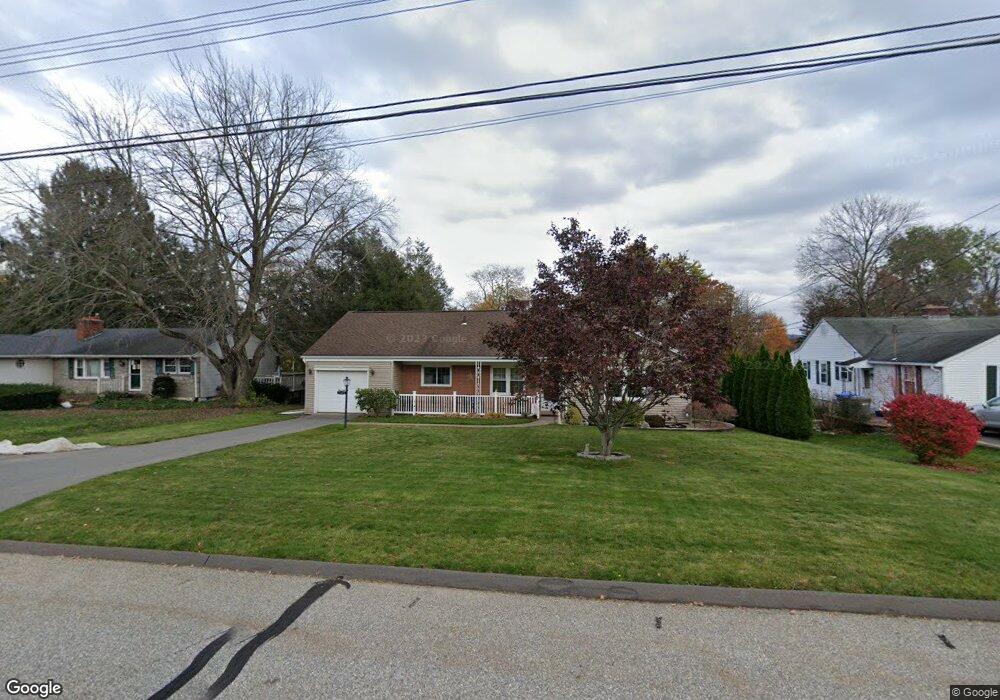 105 Baldwin Rd, Manchester, CT 06042 - photo 1