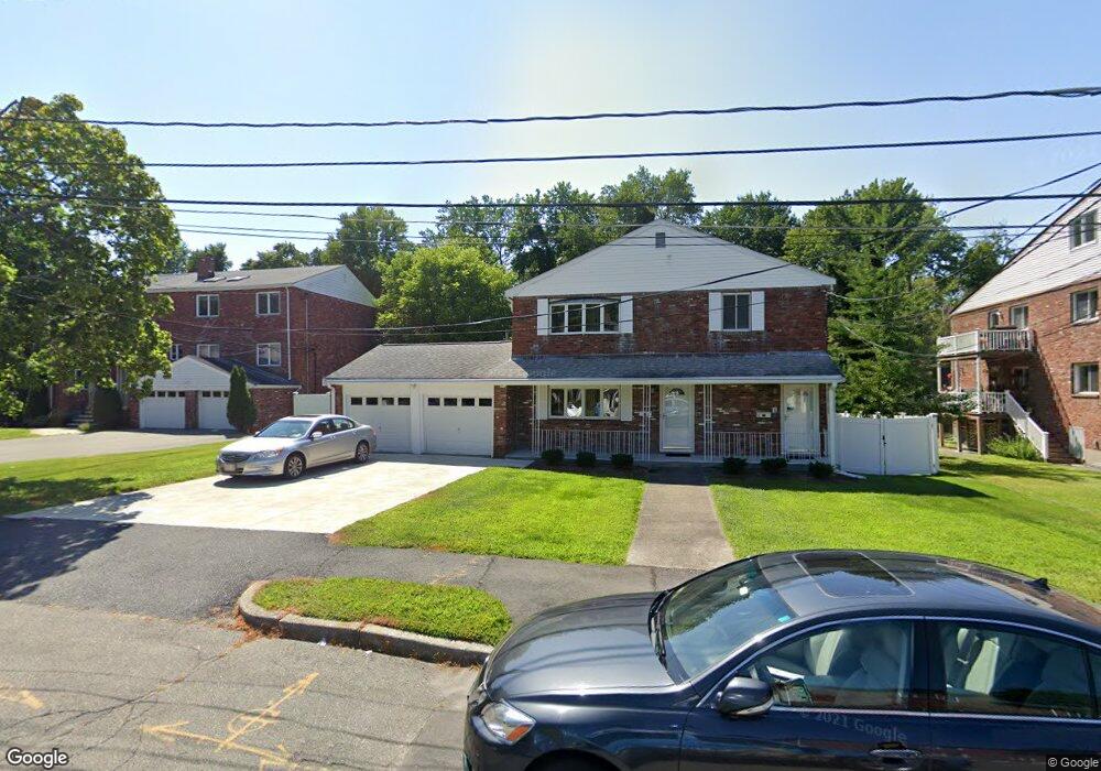 11 Kippy Dr, Waban, MA 02468 - photo 1