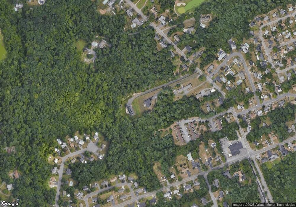 423 Concord St, Rockland, MA 02370 - photo 1